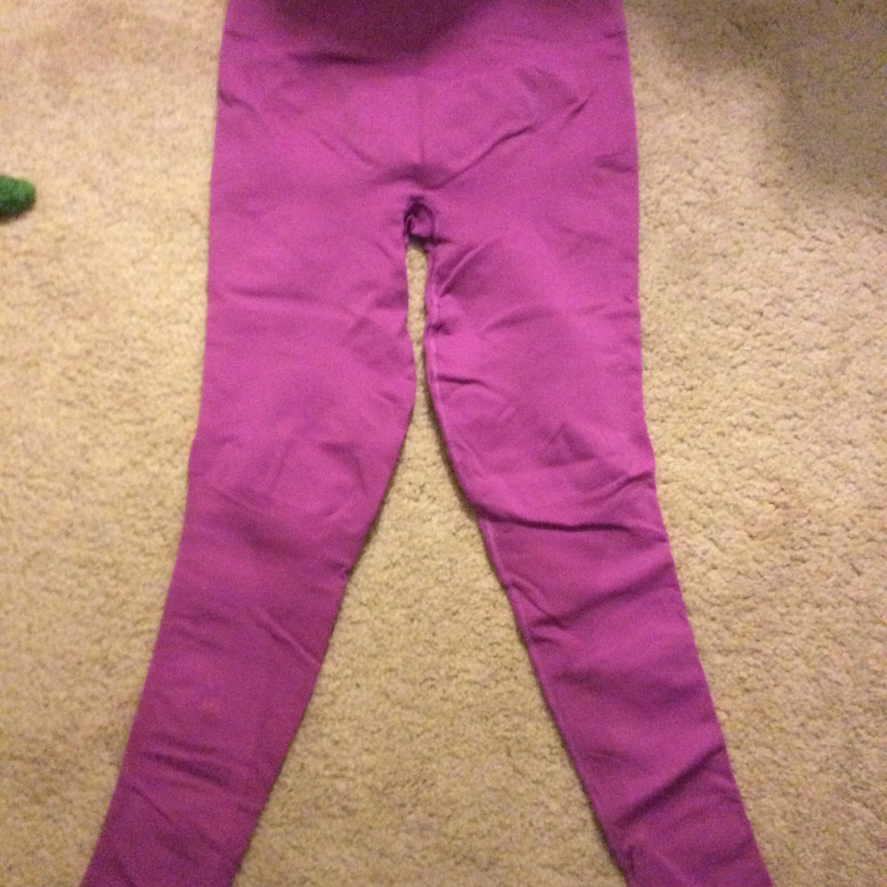 EUC Zone in lululemon tights